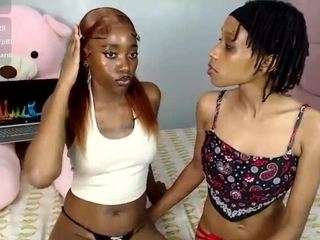 hungrylexx live webcam show