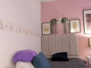 Brenda live webcam show