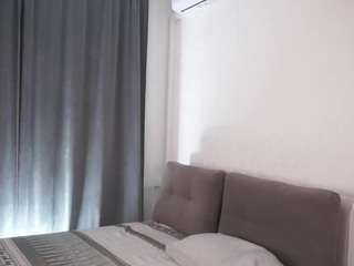 Gidgettroha's cam show statistics and live stream