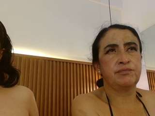 iris-bloom69 live webcam show