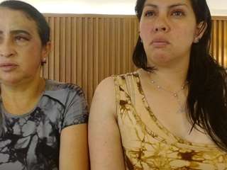 iris-bloom69 live webcam show