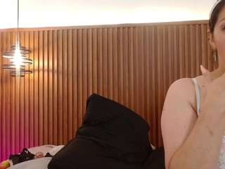 Iris-bloom69 live cam