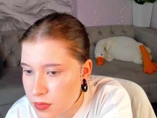 Live cam show with Kylie-Voss