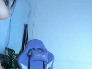 maymaireasm Live Webcam on CamSoda