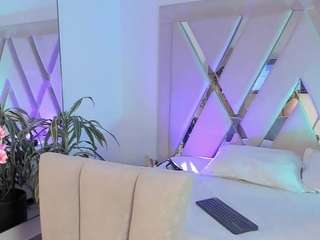 michellemendez Live Webcam on CamSoda