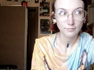 Natalielutton's cam show statistics and live stream