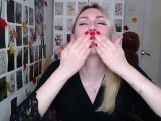 le modèle anfiscorpio98 est en webcam porno dans un show sur le site camsoda, il possède les tags suivants: average,big tits,blonde hair,blue eyes,drinking,orgasm,spank,tattoos,tease,hd