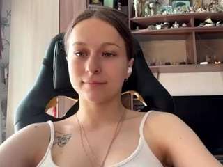 louisdegen Live Webcam on CamSoda