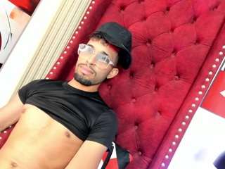 MichaelHanks live webcam show