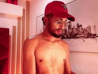 MichaelHanks live webcam show