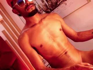 MichaelHanks live webcam show