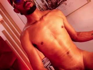 MichaelHanks live webcam show