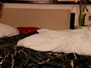 PixelPixieL live webcam show