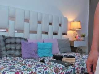 Mathiaskey's cam show statistics and live stream