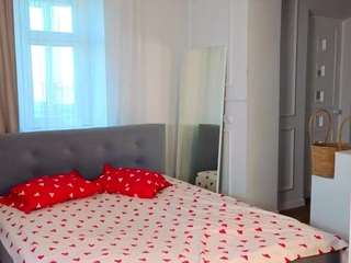 OlimpiaSchatzel live cam preview