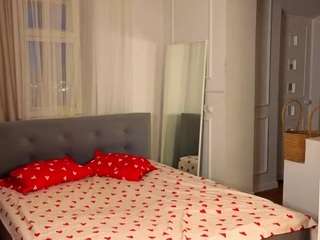 OlimpiaSchatzel live cam preview