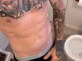 hungmoose69 Sex Cam Show