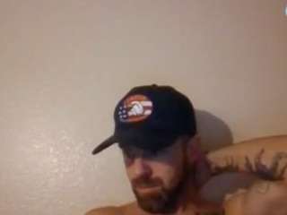 hungmoose69 Sex Cam Show