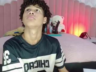 Matiwhottx's cam show statistics and live stream