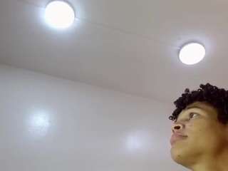 Matiwhottx's cam show statistics and live stream