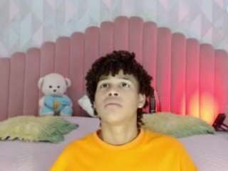Matiwhottx's cam show statistics and live stream