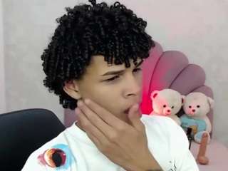 Matiwhottx live cam preview