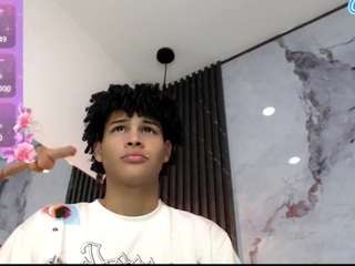 Matiwhottx live cam preview