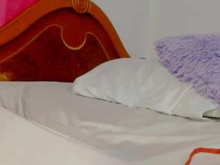 taliana19mateus live cam preview