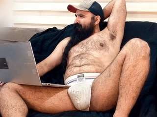 bearded-smoker Sex Cam Show