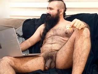 Bearded-Smoker
