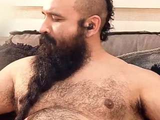 Bearded-Smoker