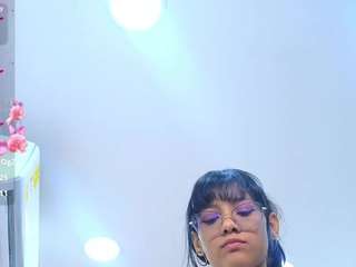 cherry-vixen live webcam show