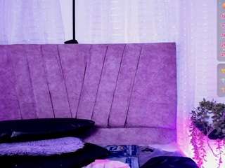 Emilie-Joness1 live webcam show