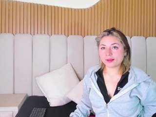 le modèle eveaura est en webcam porno dans un show sur le site camsoda, il possède les tags suivants: anal,fingers,twerk,tiny tits,striptease,strip,skinny,orgasm,no smoking,natural,naked,full nudity,erotic dance,ass bouncing,drinking,dirty talk,dildo or vibrator,deepthroat,cowgirl,cock rating