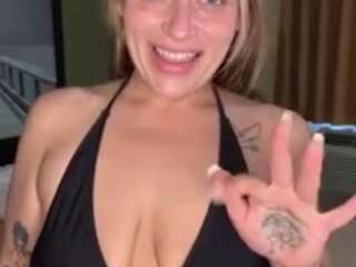 Live cam show with itsforbiddenxo