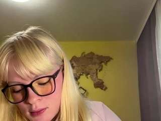 louieschlup Live Webcam on CamSoda