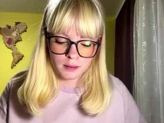 louieschlup Live Webcam on CamSoda