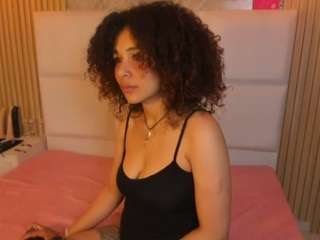le modèle miacarterss est en webcam porno dans un show sur le site camsoda, il possède les tags suivants: ahegao,pussy,erotic dance,facial piercings,fingering,large tits,lovense,lush,naked,nature,public,red hair,drinking,sex toys,skinny,smoking,solo,spank,squirter,striptease