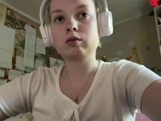 mindiwinchell Live Webcam on CamSoda