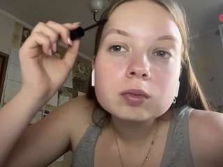 le modèle mindiwinchell est en webcam porno dans un show sur le site camsoda, il possède les tags suivants: ahegao,solo,pov,public,pussy,sex toys,sexting,sexy,shower,skinny,spank,oil,squirter,strip,striptease,tattoos,tease,teen 18,twerk,wet