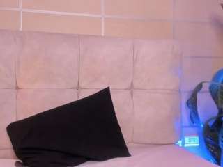 sara-mac live webcam show