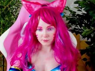 ari-kittyy
