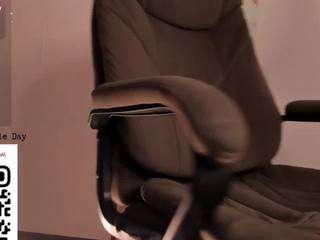 ari-kittyy live cam preview