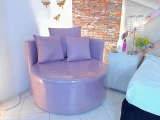 lucy-davies live webcam show