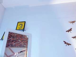lucy-davies Live Webcam on CamSoda
