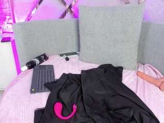 lucy-davies live cam preview