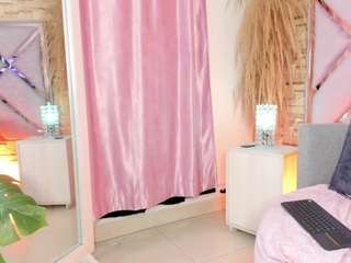 lucy-davies live cam preview