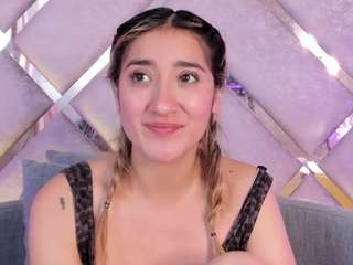 lucy-davies live cam preview