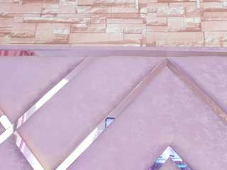 lucy-davies live cam preview