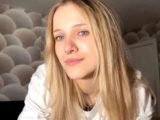 suzettedillon Live Webcam on CamSoda